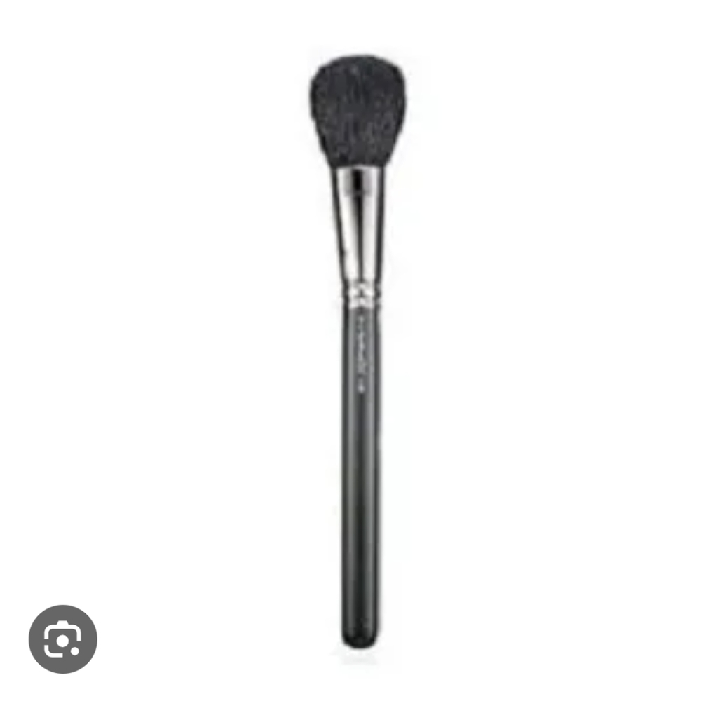 Mac 192 Cheek and Face Brush- New/Unused/Discontinued